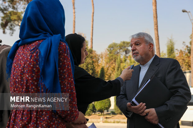 حاشیه جلسه هیئت دولت