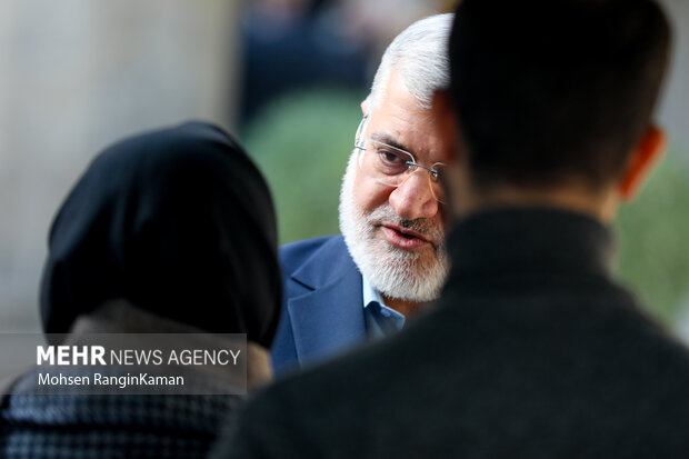 حاشیه جلسه هیئت دولت