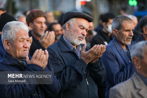 اقامه نماز باران در محله سیدی مشهد