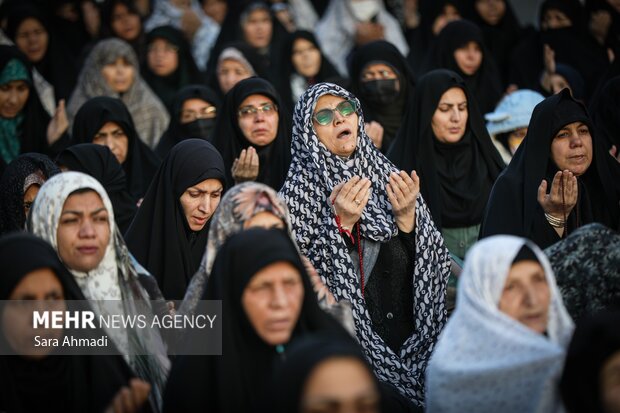 اقامه نماز باران در محله سیدی مشهد