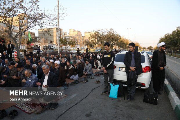 اقامه نماز باران در محله سیدی مشهد