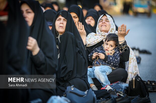 اقامه نماز باران در محله سیدی مشهد