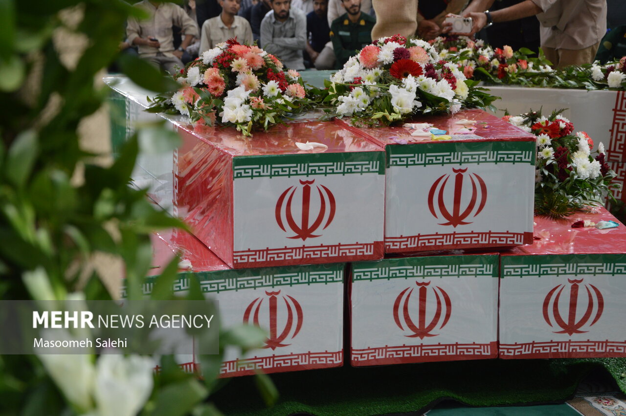 معراج شهدای بندرعباس میزبان ۱۴ شهیدگمنام