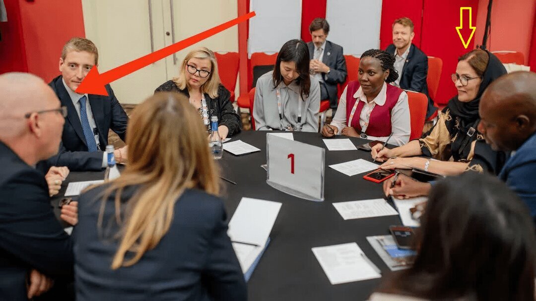 اعتراض ایثارگران به دیدار معاون سازمان استاندارد با مقام رژیم صهیونیست