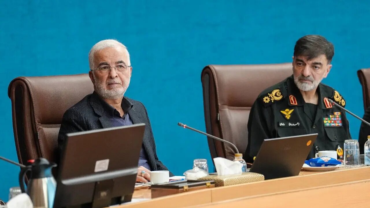 اتباع،كشور،مومني،ارزيابي،حوزه،تراكنش،ويزاي،جلسه،وزير،حضور،در ...