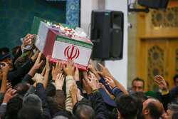 بدرقه شهدای گمنام در حرم کریمه اهل‌بیت(ع)