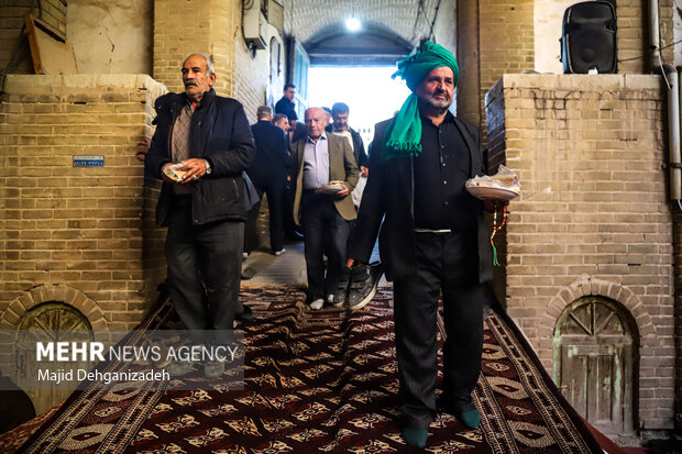 روضه‌ای به وسعت شصت سال