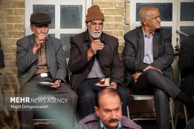 روضه‌ای به وسعت شصت سال