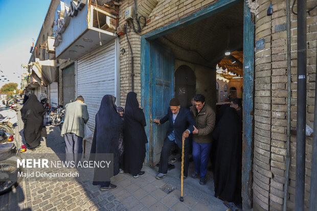 روضه‌ای به وسعت شصت سال