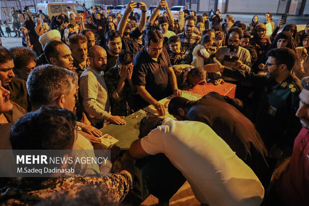 مراسم استقبال از شهید گمنام دفاع مقدس در قشم