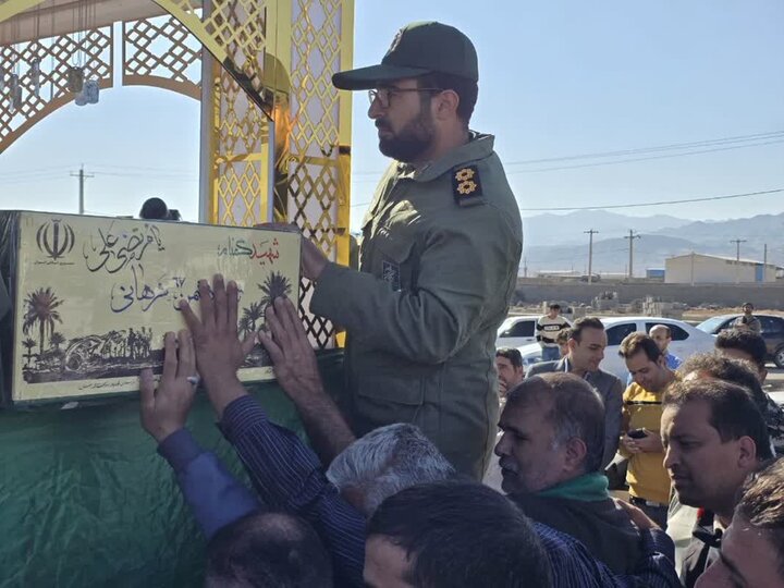 پیکر مطهر شهید گمنام دفاع مقدس مهمان مردم بهاباد شد