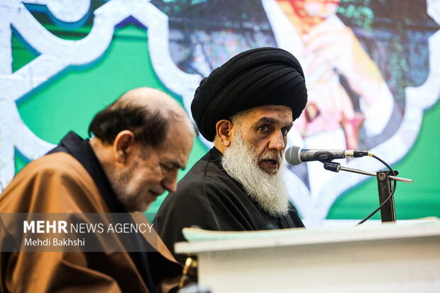 همایش تجلیل از« معلم میاندار» در قم