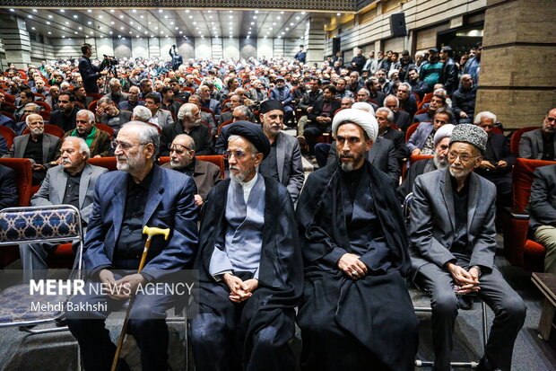 همایش تجلیل از« معلم میاندار» در قم