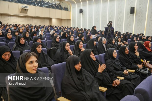 دومین دوره تخصصی تربیت راهنمای خانواده  در مشهد