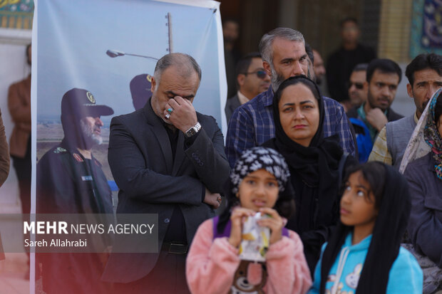 مراسم سالگرد شهید داوود جعفری در حرم شاهچراغ(ع)