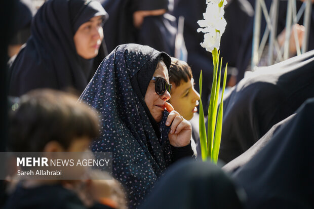 مراسم سالگرد شهید داوود جعفری در حرم شاهچراغ(ع)