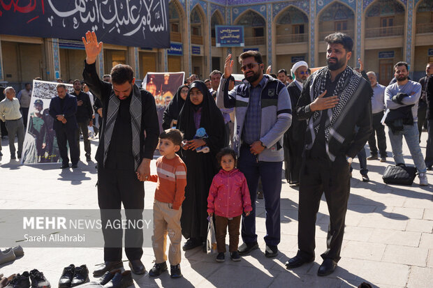 مراسم سالگرد شهید داوود جعفری در حرم شاهچراغ(ع)