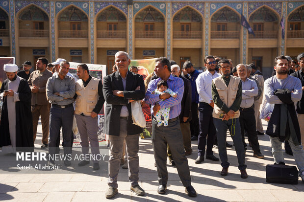 مراسم سالگرد شهید داوود جعفری در حرم شاهچراغ(ع)