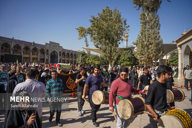 مراسم سالگرد شهید داوود جعفری در حرم شاهچراغ(ع)