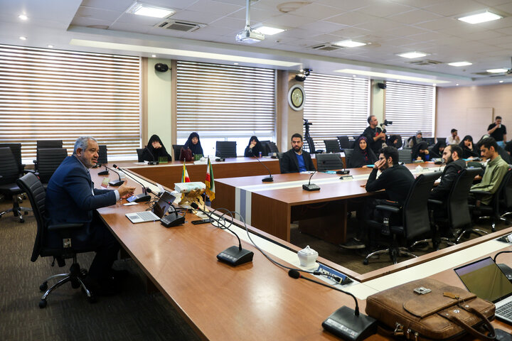 Academics analyze social dimensions of Resistance in Tehran conference 