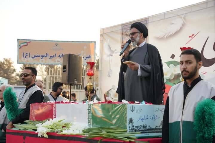 مردم مشکیندشت زیر سایه شهید گمنام نماز باران خواندند