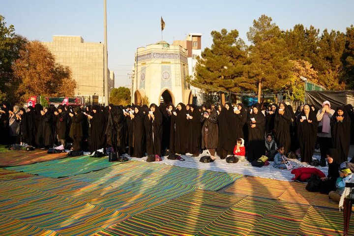 مردم مشکین‌دشت زیر سایه شهید گمنام نماز باران خواندند