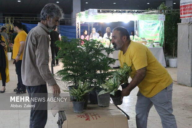 نمایشگاه گل و گیاه بندرعباس