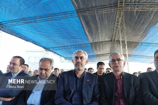 سفر وزیر اقتصاد و دارایی به ارس