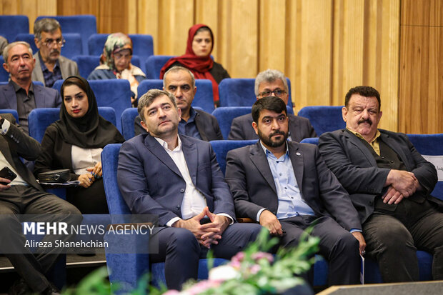 افتتاح بزرگ‌ترین کتابخانه شمال کشور در رشت 10