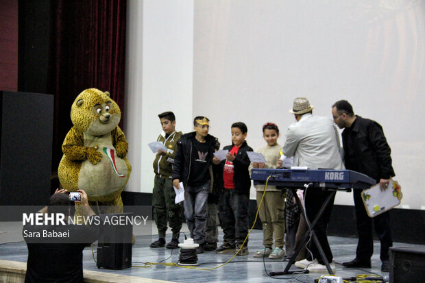 یوز به کرمانشاه رسید؛ اکران ویژه انیمیشن یوز در کرمانشاه