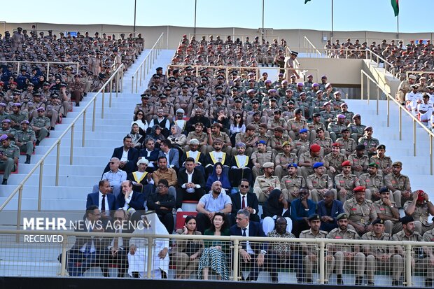 رژه نیروهای مسلح عمان در روز ملی عمان