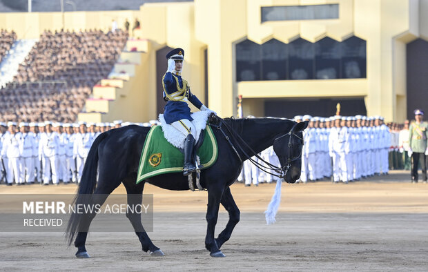 رژه نیروهای مسلح عمان در روز ملی عمان