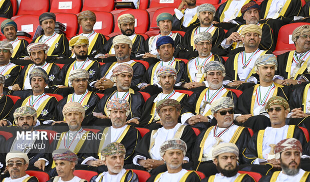 رژه نیروهای مسلح عمان در روز ملی عمان