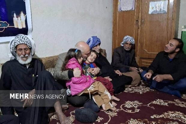 استاندار خوزستان با خانواده مرحوم محمد غراوی در شادگان دیدار کرد