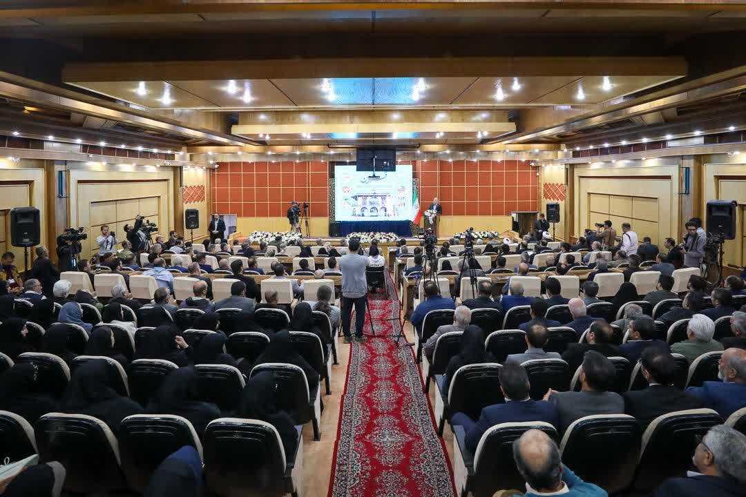 آغاز گفتوگوی فعالان اقتصادی قزوین با رئیس جمهور