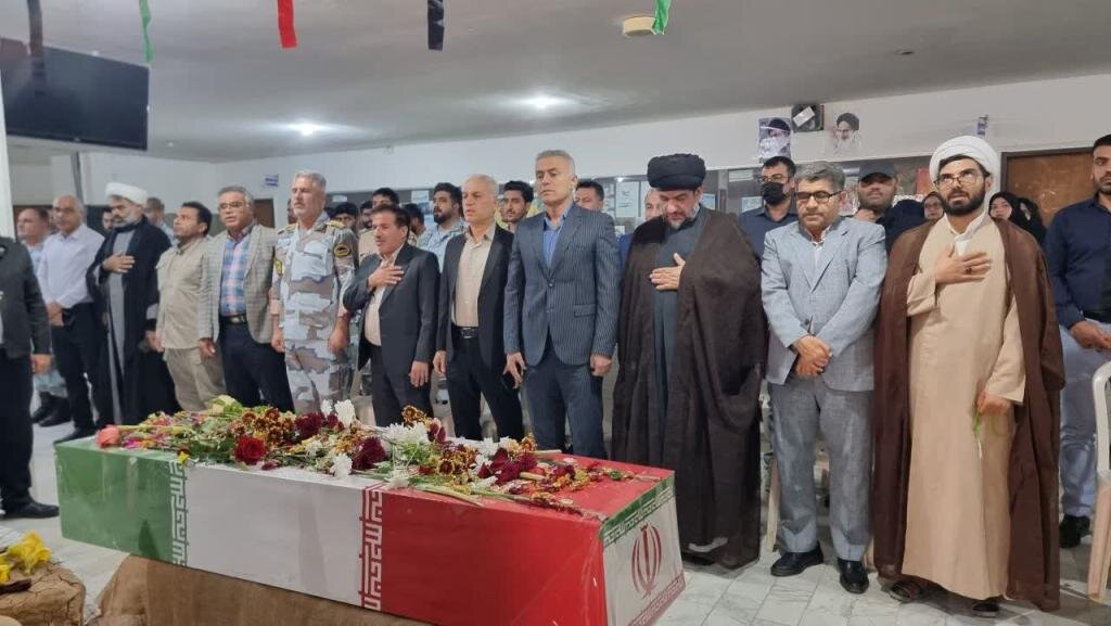 امام جمعه گناوه: تداوم راه شهدا وظیفه همه است