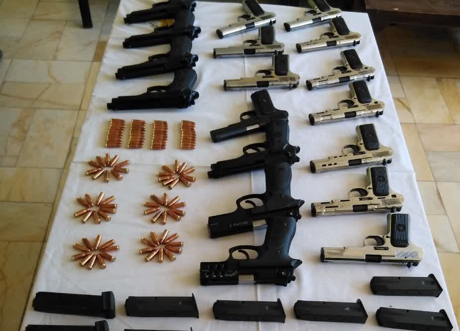 قاچاقچيان،سردار،سخنگوي،سلاح،پليس