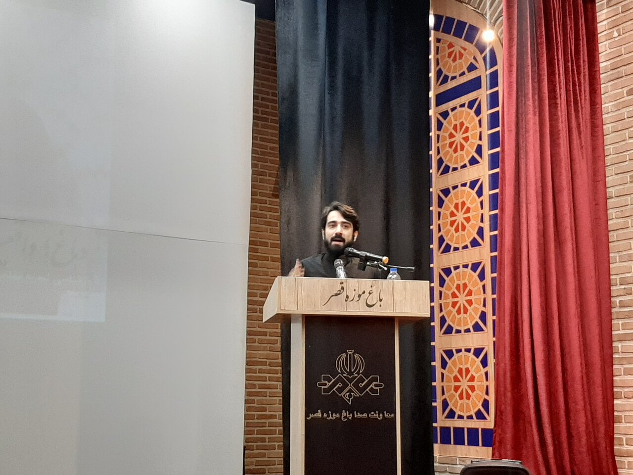 زن،دباغ،امام،انقلاب،جامعه،ولايت،تأكيد،شخصيت،اسلامي،رهبر،تجرب ...