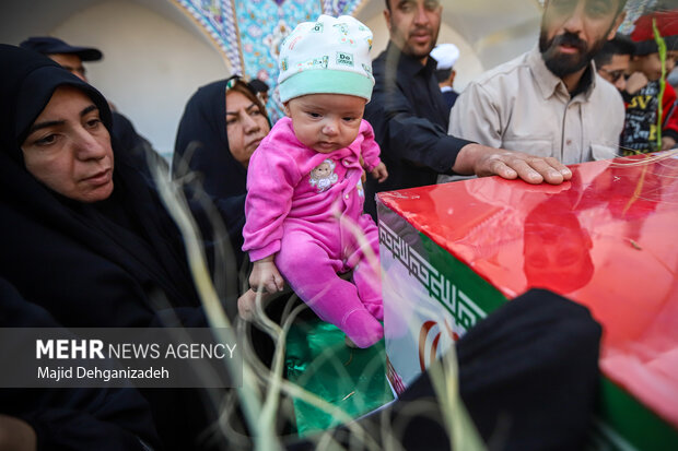 اقامه نماز طلب باران در محمدآباد یزد