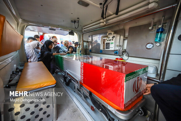 اقامه نماز طلب باران در محمدآباد یزد