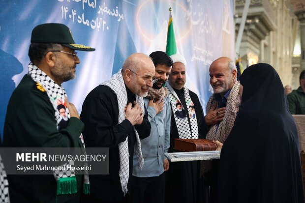 گردهمایی دانشجویان و طلاب بسیجی با حضور رئیس مجلس