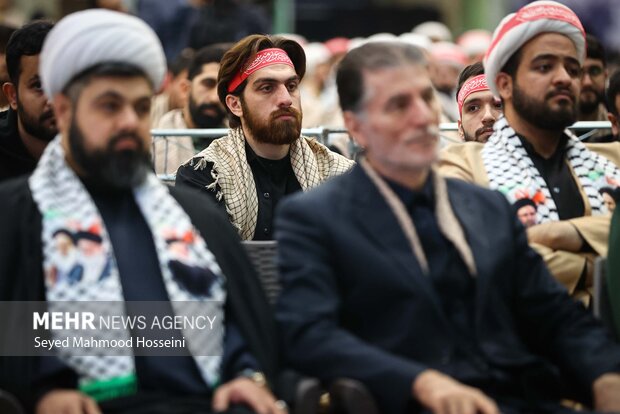 گردهمایی دانشجویان و طلاب بسیجی با حضور رئیس مجلس