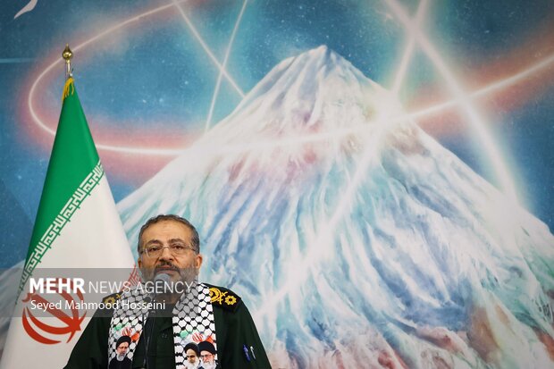 گردهمایی دانشجویان و طلاب بسیجی با حضور رئیس مجلس