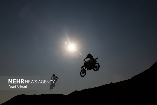 مسابقه موتور کراس قهرمانی کشور