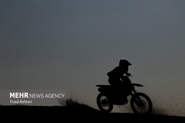 مسابقه موتور کراس قهرمانی کشور