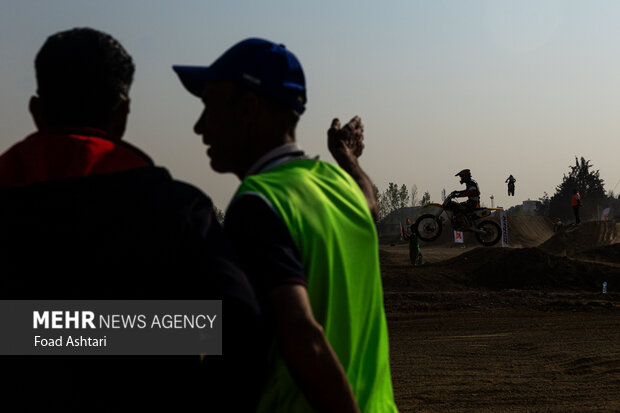 مسابقه موتور کراس قهرمانی کشور