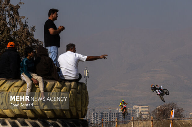 مسابقه موتور کراس قهرمانی کشور