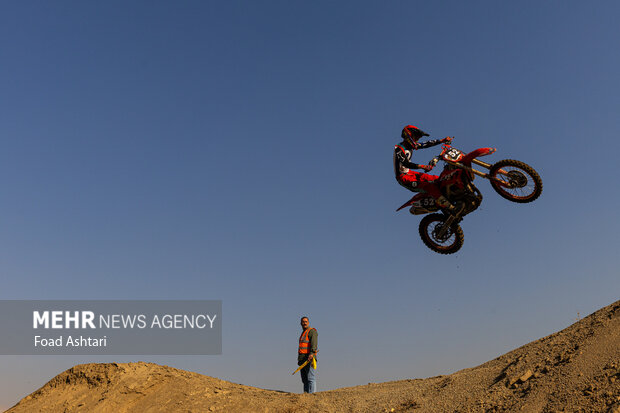 مسابقه موتور کراس قهرمانی کشور