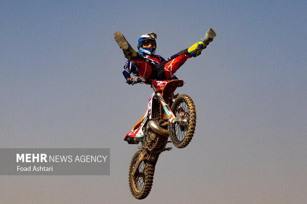 مسابقه موتور کراس قهرمانی کشور