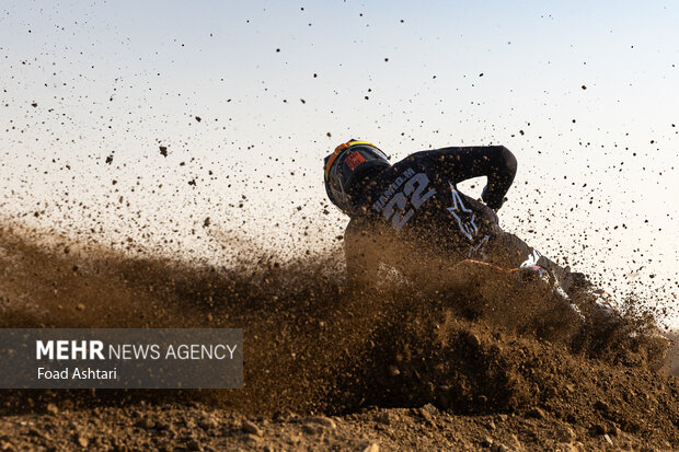 مسابقه موتور کراس قهرمانی کشور